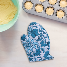 Load image into Gallery viewer, Decorative Oven Mitts